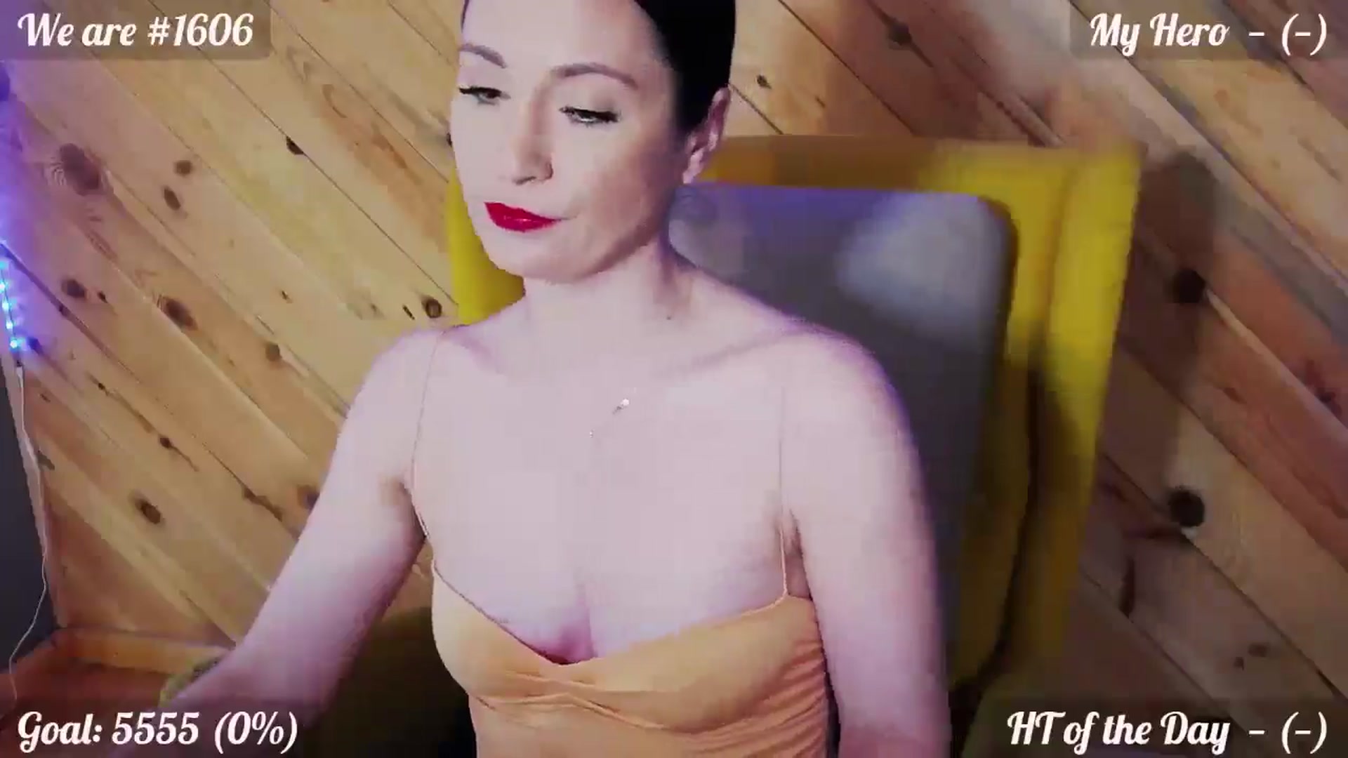 Gallery image thumbnail from QuinnieSmile's myfreecams stream on, 04/06/2026, 10:11 image 13 of 20