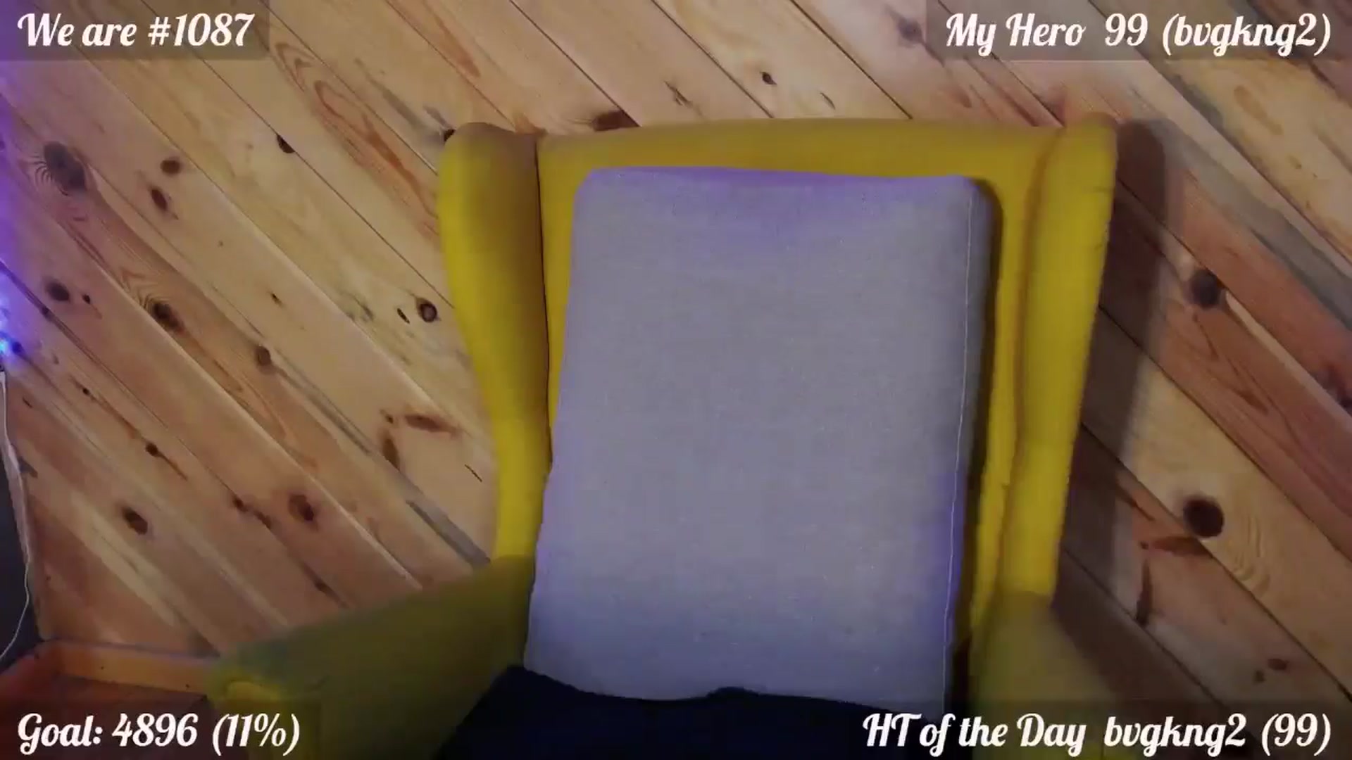 Gallery image thumbnail from QuinnieSmile's myfreecams stream on, 04/06/2026, 13:56 image 2 of 20