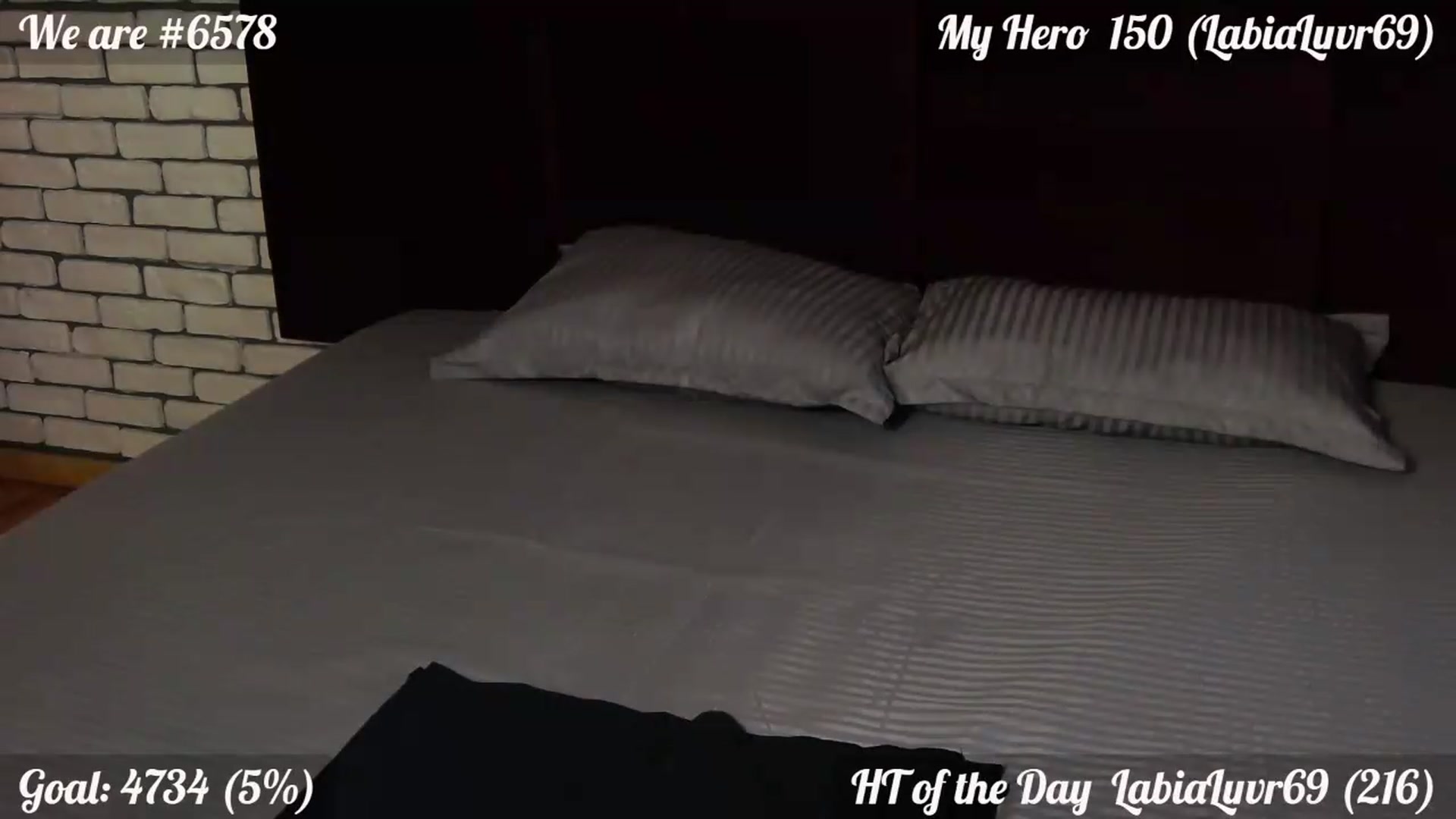 Gallery image thumbnail from QuinnieSmile's myfreecams stream on, 05/11/2026, 11:47 image 17 of 20