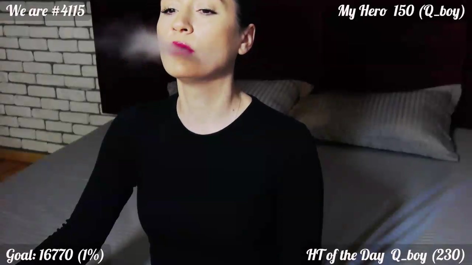 Gallery image thumbnail from QuinnieSmile's myfreecams stream on, 05/13/2026, 11:15 image 10 of 20