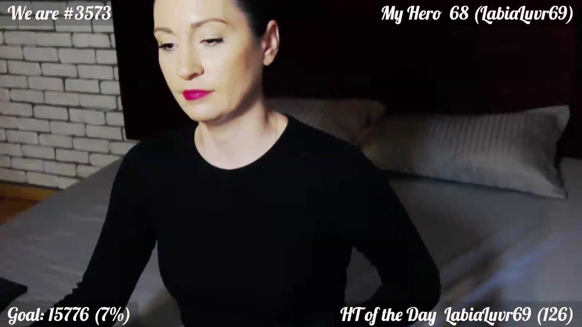 Gallery image thumbnail from QuinnieSmile's myfreecams stream on, 05/13/2026, 13:49 image 6 of 20