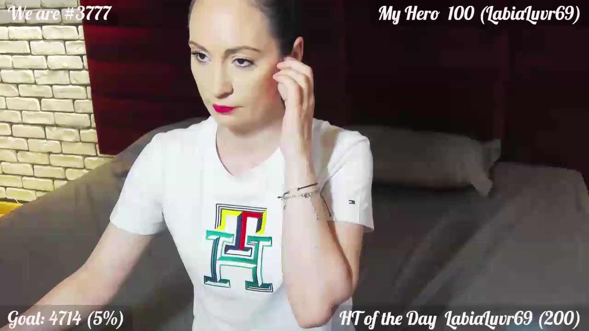 Gallery image thumbnail from QuinnieSmile's myfreecams stream on, 05/27/2026, 11:19 image 18 of 20