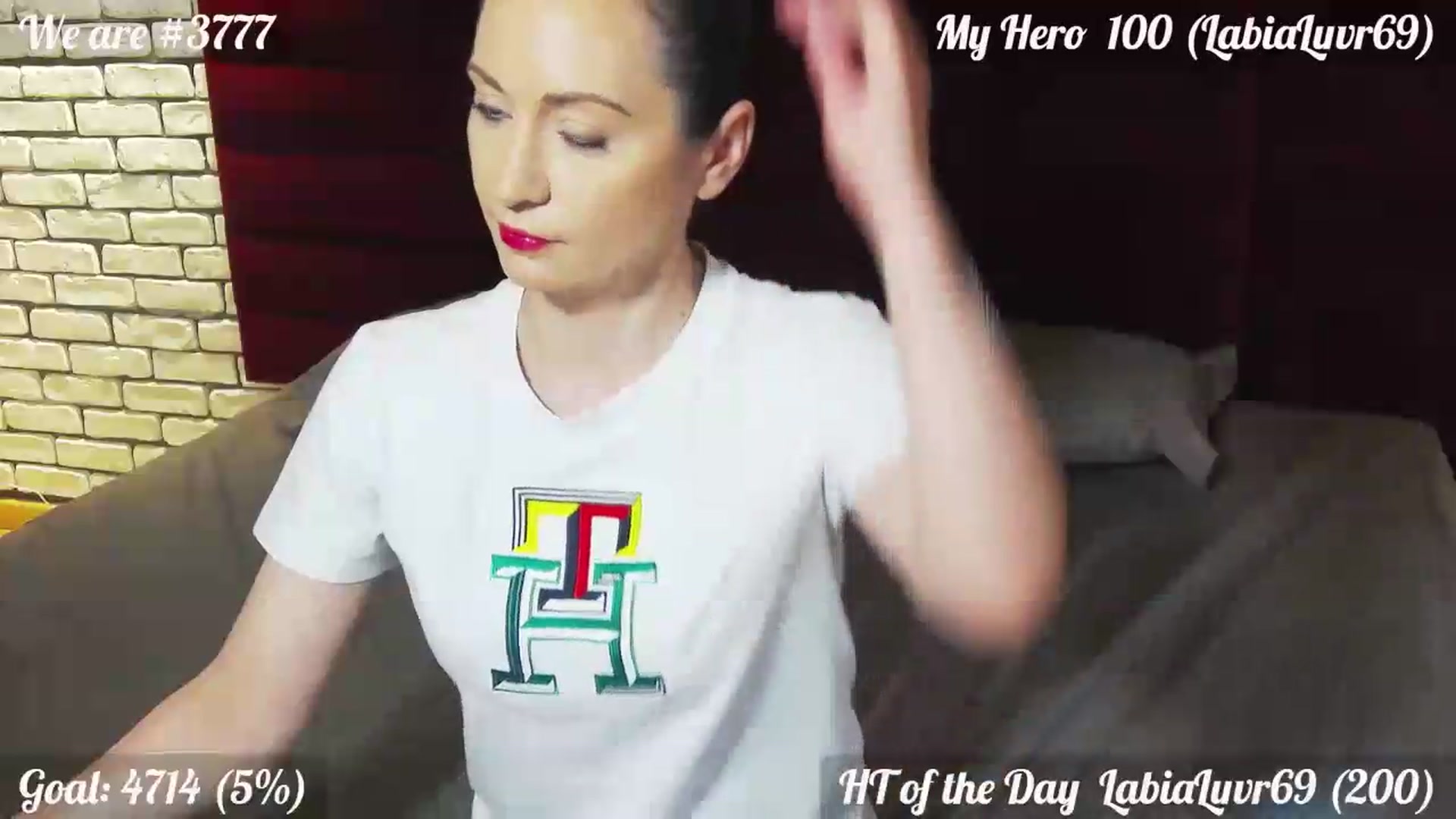 Gallery image thumbnail from QuinnieSmile's myfreecams stream on, 05/27/2026, 11:19 image 17 of 20