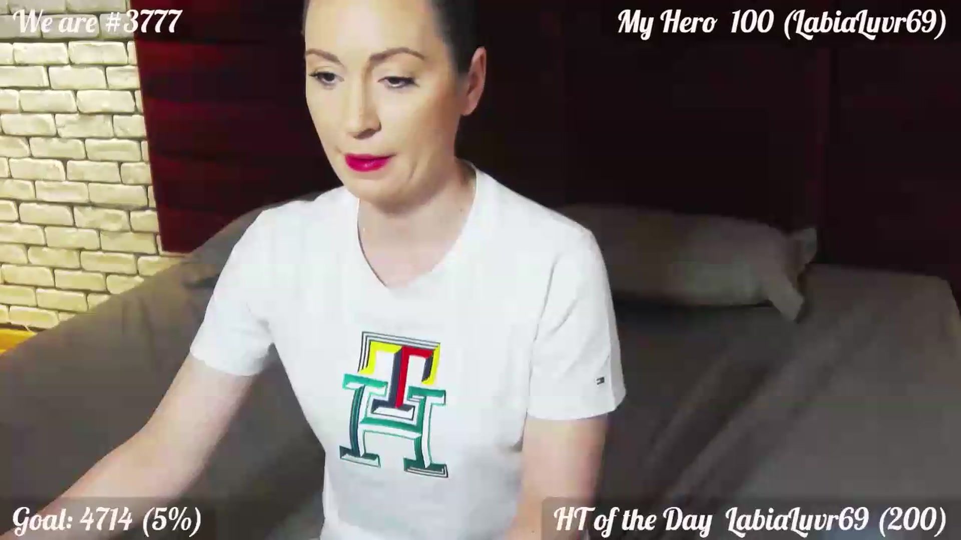 Gallery image thumbnail from QuinnieSmile's myfreecams stream on, 05/27/2026, 11:19 image 15 of 20