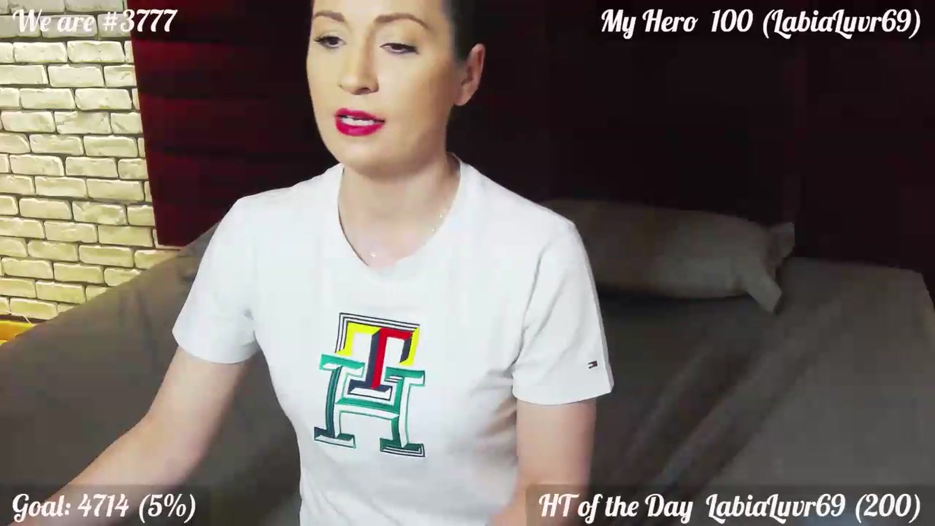 Gallery image thumbnail from QuinnieSmile's myfreecams stream on, 05/27/2026, 11:19 image 16 of 20