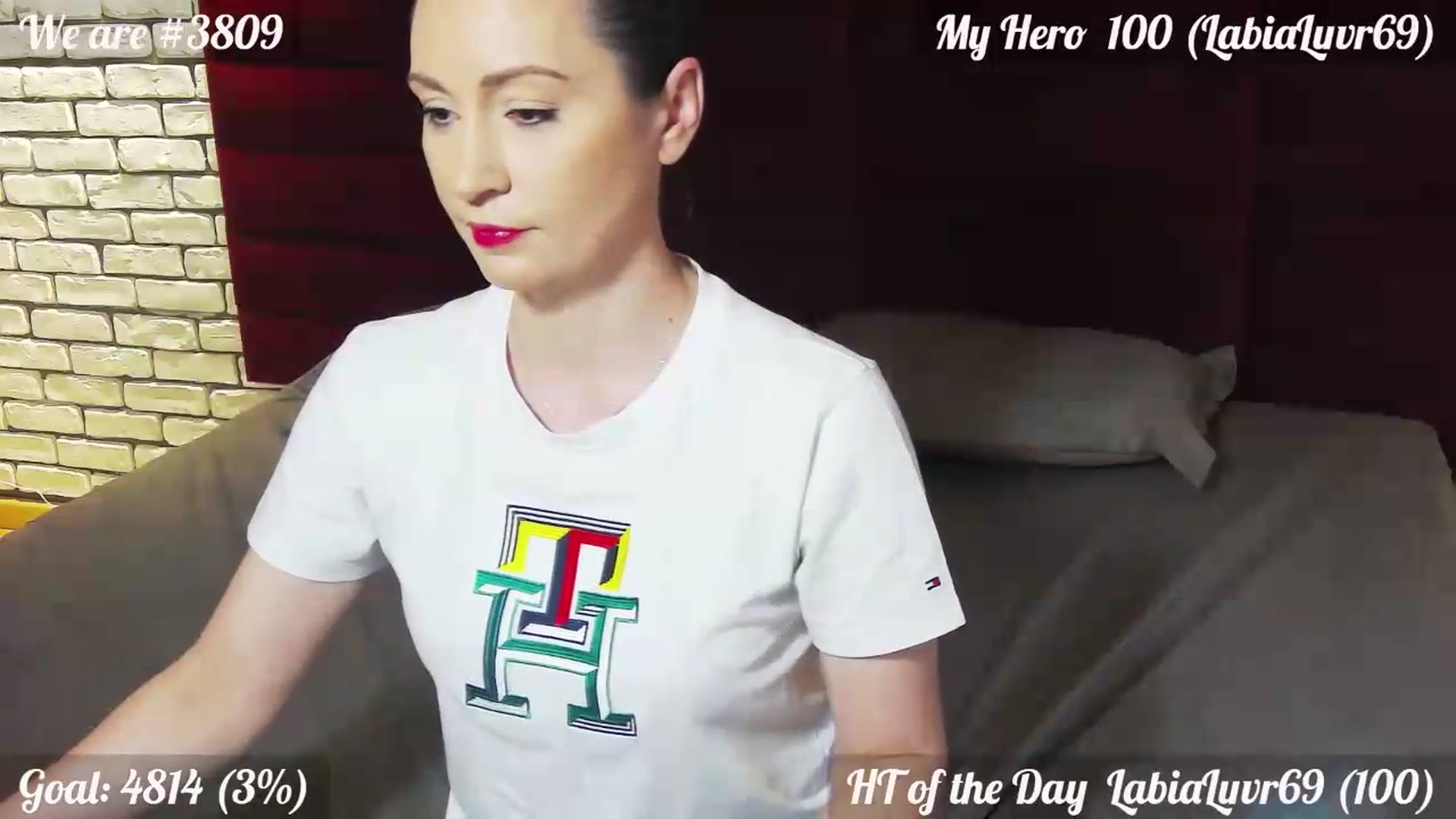 Gallery image thumbnail from QuinnieSmile's myfreecams stream on, 05/27/2026, 11:19 image 12 of 20
