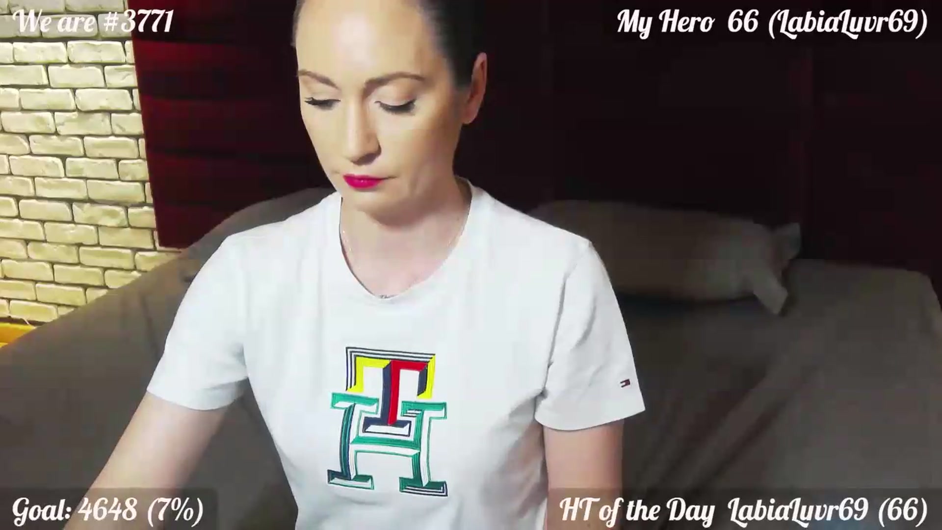 Gallery image thumbnail from QuinnieSmile's myfreecams stream on, 05/27/2026, 12:30 image 18 of 20