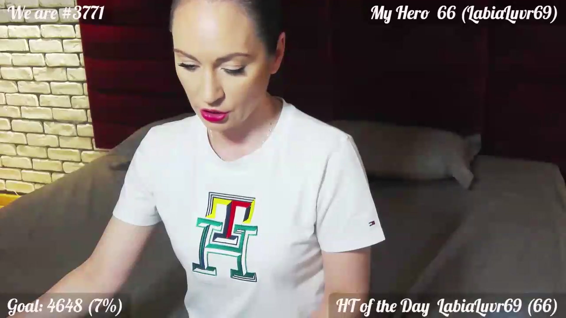 Gallery image thumbnail from QuinnieSmile's myfreecams stream on, 05/27/2026, 12:30 image 12 of 20