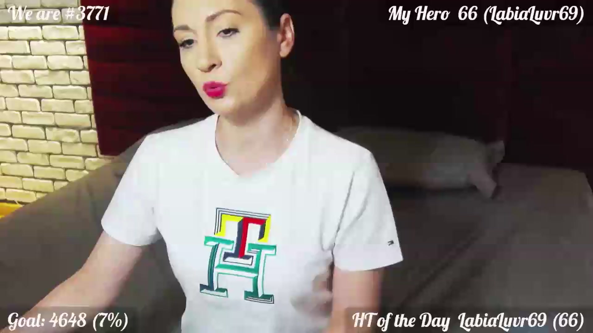 Gallery image thumbnail from QuinnieSmile's myfreecams stream on, 05/27/2026, 13:13 image 6 of 20