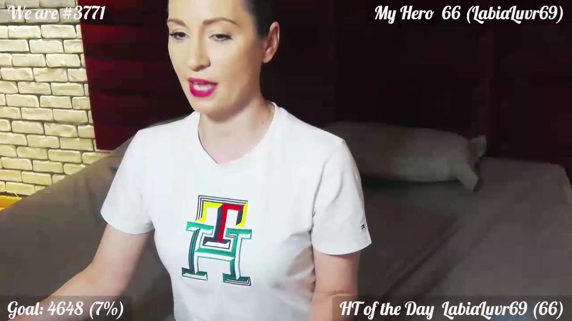 Gallery image thumbnail from QuinnieSmile's myfreecams stream on, 05/27/2026, 13:13 image 15 of 20