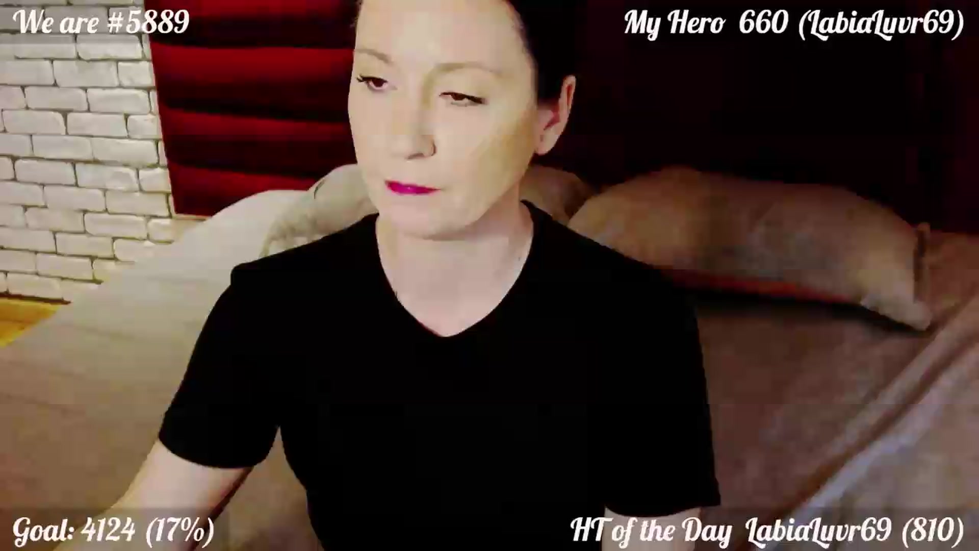 Gallery image thumbnail from QuinnieSmile's myfreecams stream on, 06/11/2026, 12:02 image 2 of 20