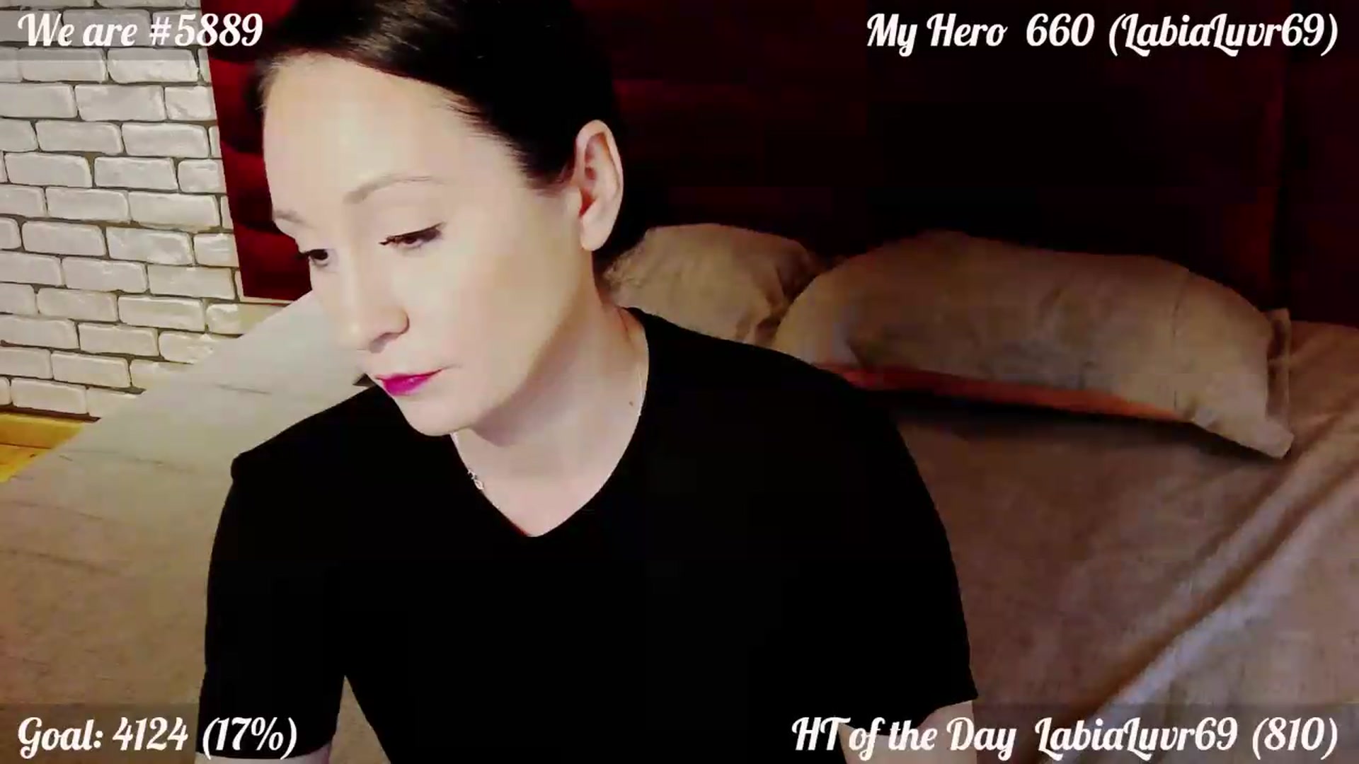Gallery image thumbnail from QuinnieSmile's myfreecams stream on, 06/11/2026, 12:02 image 5 of 20
