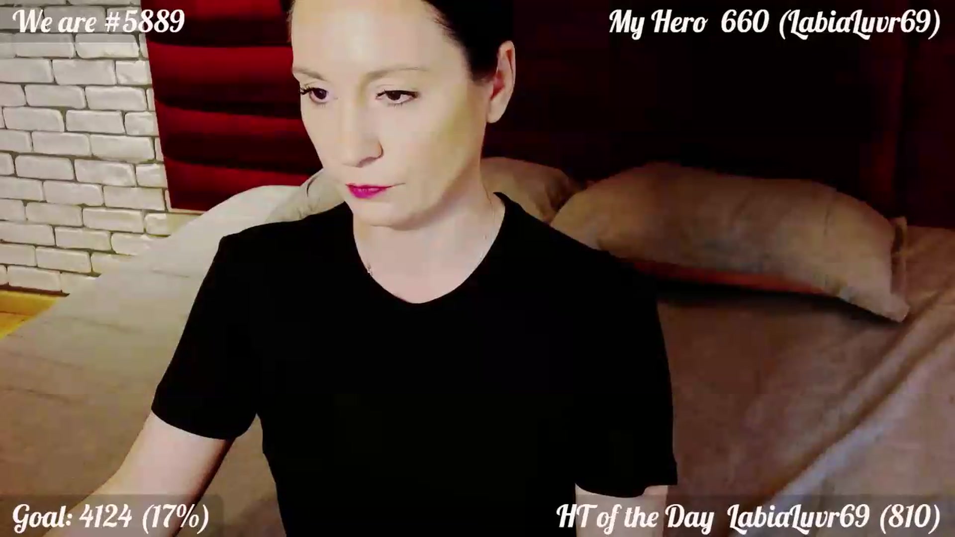 Gallery image thumbnail from QuinnieSmile's myfreecams stream on, 06/11/2026, 12:02 image 10 of 20