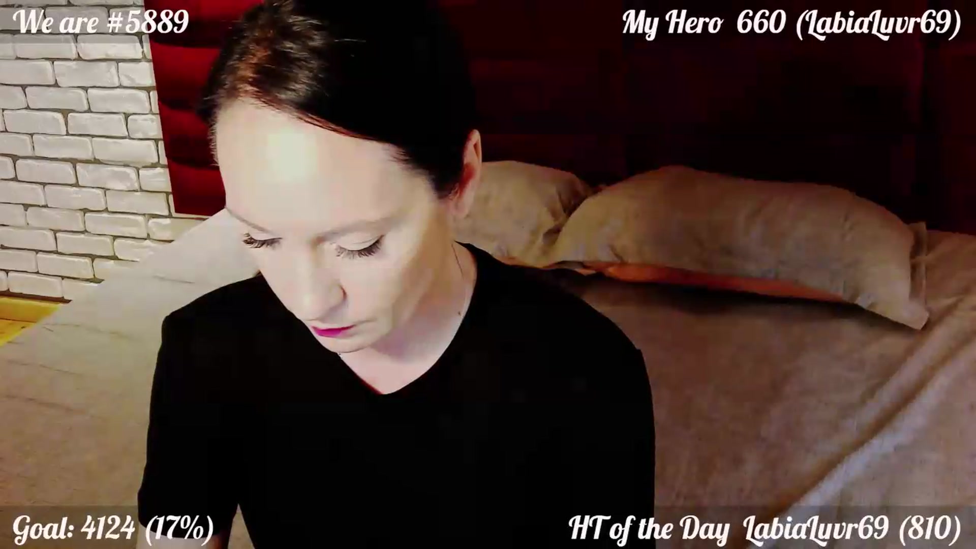 Gallery image thumbnail from QuinnieSmile's myfreecams stream on, 06/11/2026, 12:02 image 9 of 20