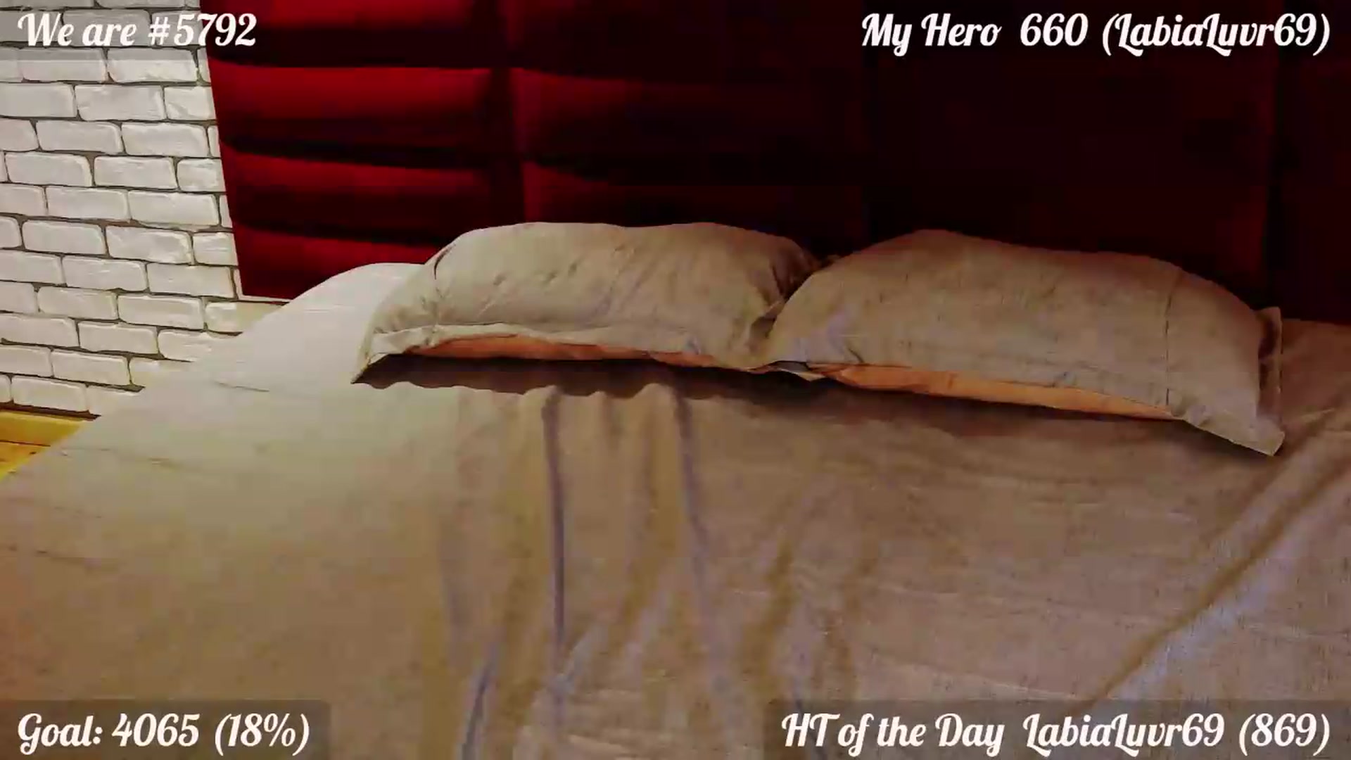Gallery image thumbnail from QuinnieSmile's myfreecams stream on, 06/11/2026, 12:02 image 19 of 20