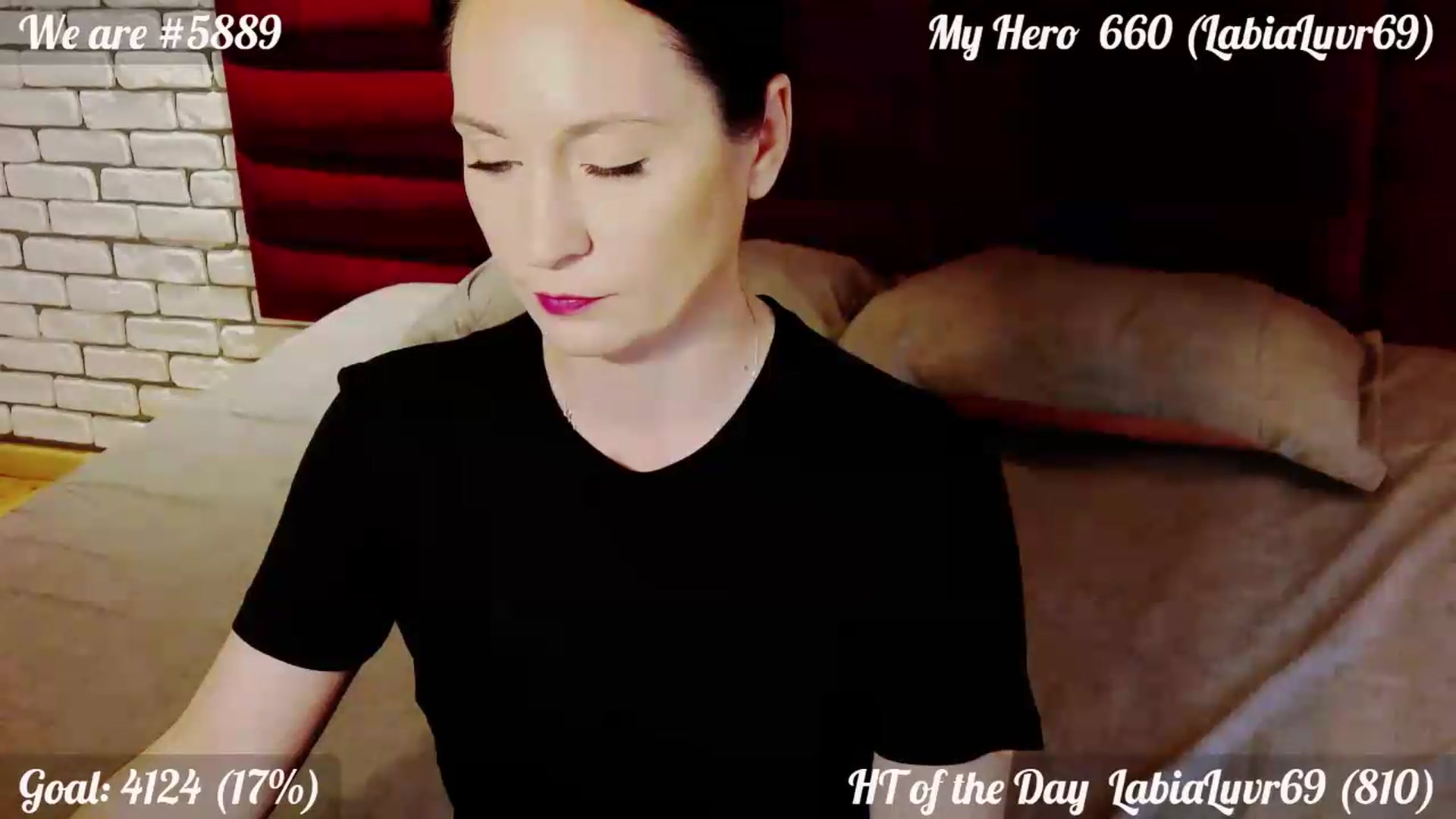 Gallery image thumbnail from QuinnieSmile's myfreecams stream on, 06/11/2026, 12:02 image 11 of 20