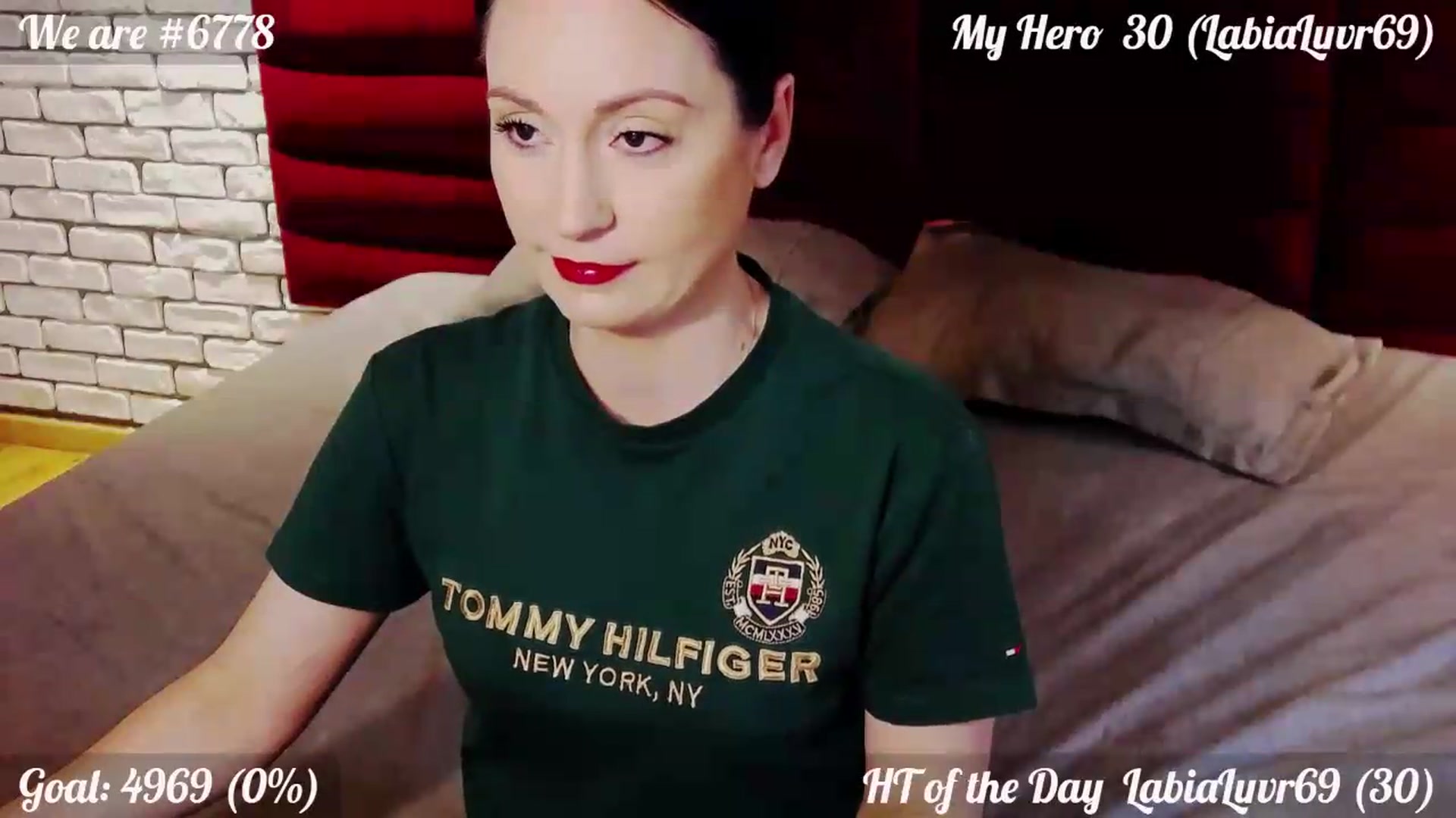 Gallery image thumbnail from QuinnieSmile's myfreecams stream on, 06/15/2026, 10:55 image 4 of 20