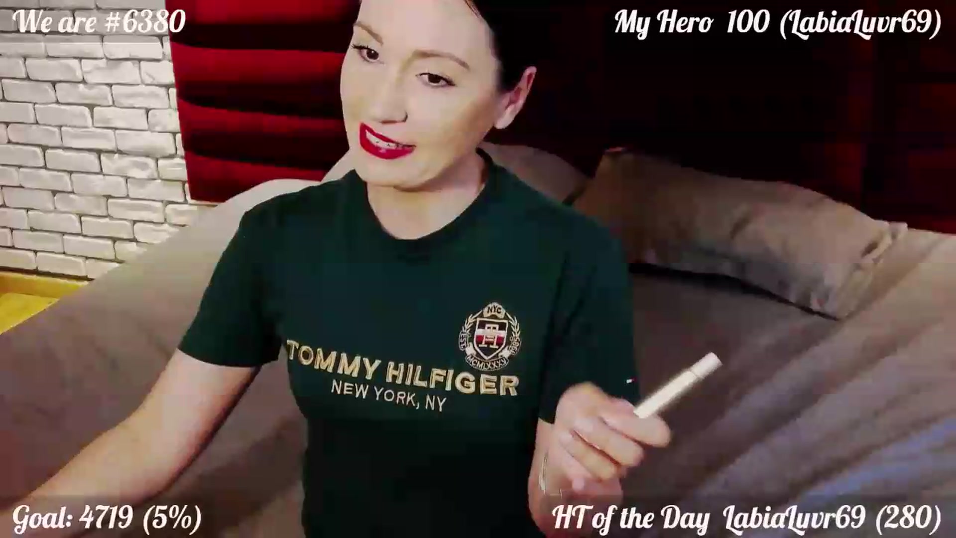 Gallery image thumbnail from QuinnieSmile's myfreecams stream on, 06/15/2026, 10:55 image 14 of 20