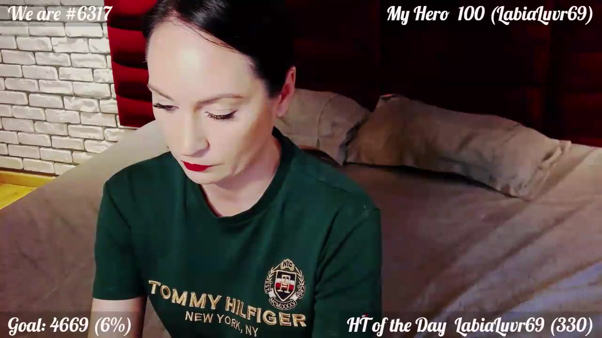 Gallery image thumbnail from QuinnieSmile's myfreecams stream on, 06/15/2026, 11:34 image 4 of 20