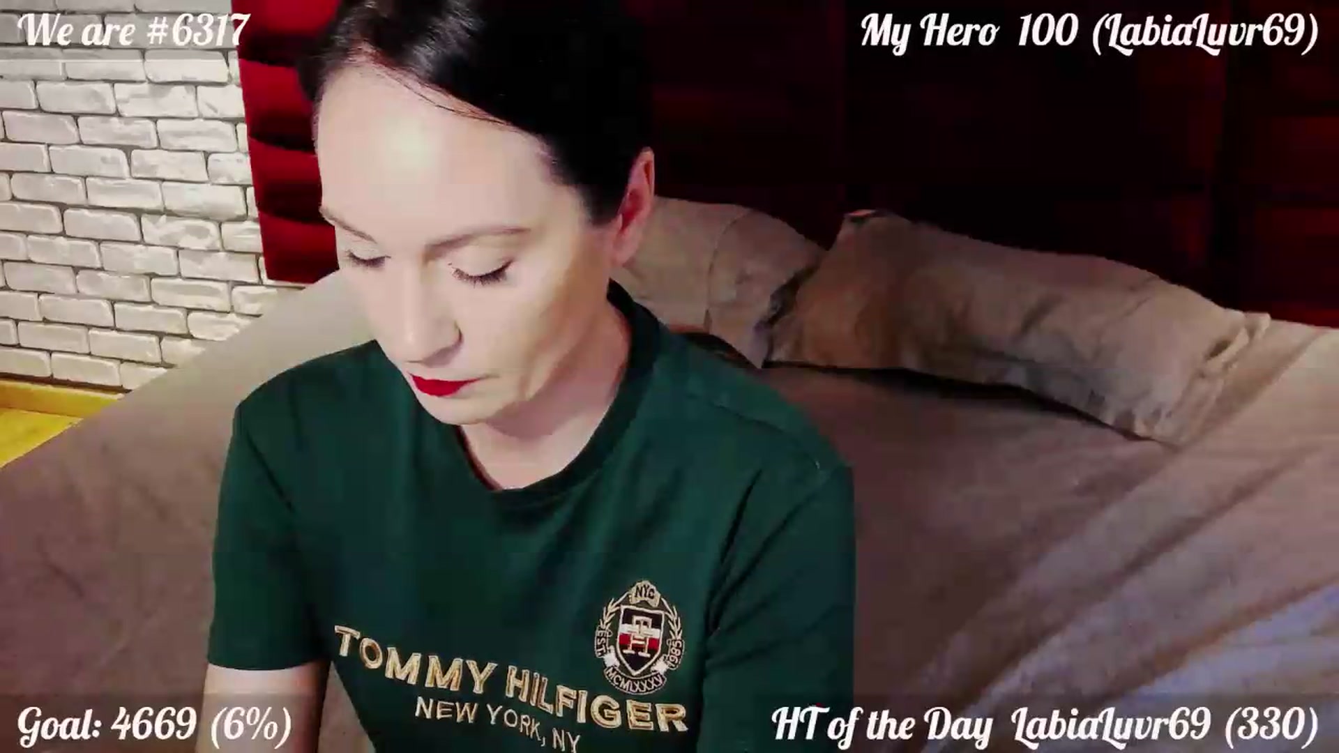 Gallery image thumbnail from QuinnieSmile's myfreecams stream on, 06/15/2026, 11:34 image 6 of 20