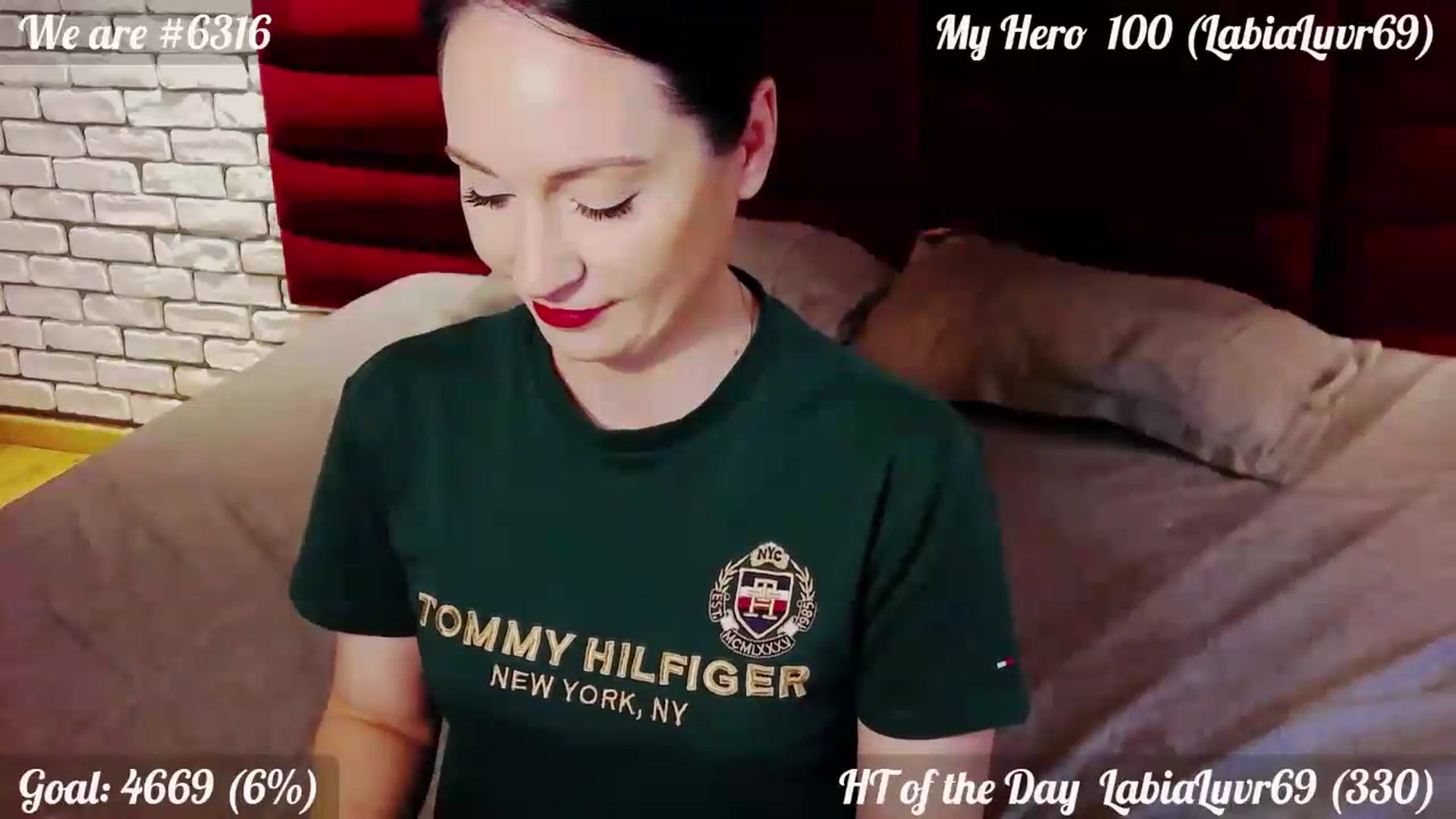 Gallery image thumbnail from QuinnieSmile's myfreecams stream on, 06/15/2026, 11:34 image 8 of 20