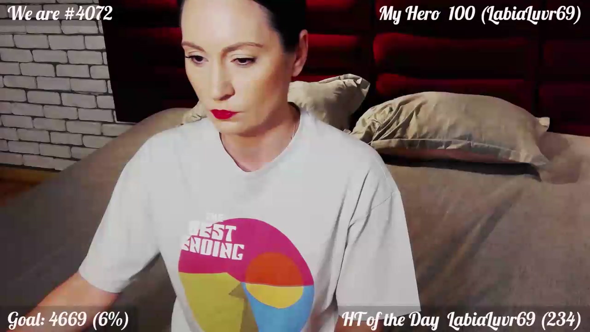 Gallery image thumbnail from QuinnieSmile's myfreecams stream on, 06/19/2026, 13:31 image 17 of 20