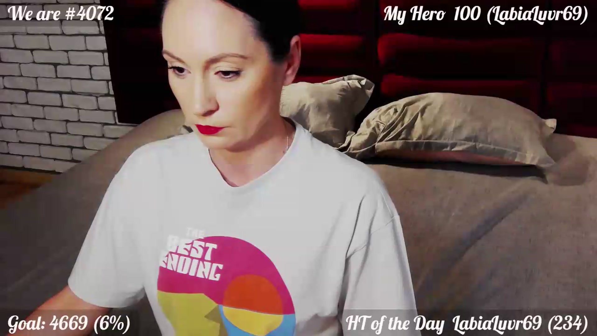 Gallery image thumbnail from QuinnieSmile's myfreecams stream on, 06/19/2026, 13:31 image 6 of 20
