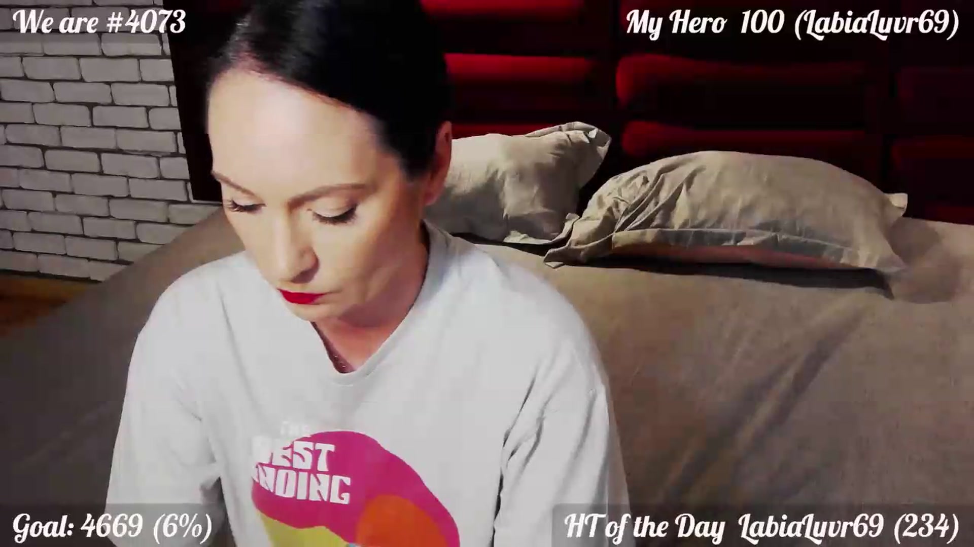 Gallery image thumbnail from QuinnieSmile's myfreecams stream on, 06/19/2026, 13:31 image 18 of 20
