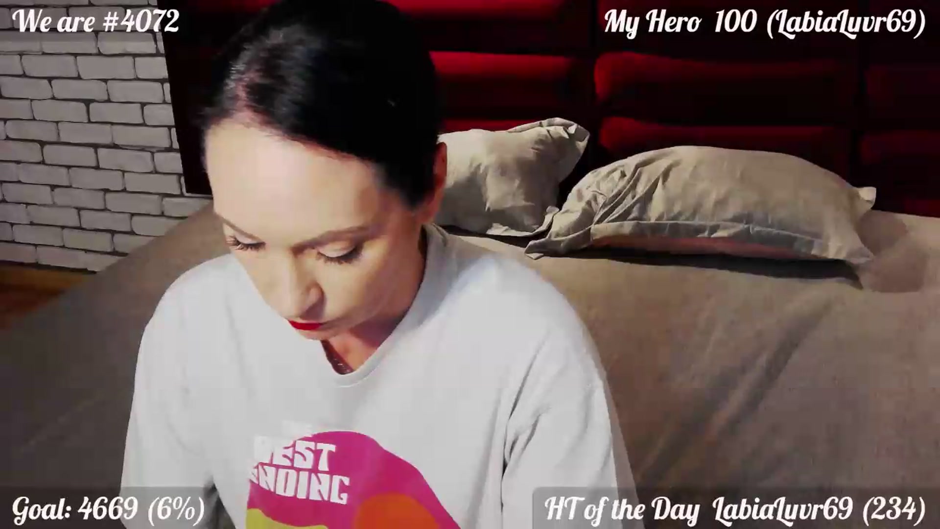 Gallery image thumbnail from QuinnieSmile's myfreecams stream on, 06/19/2026, 13:31 image 20 of 20