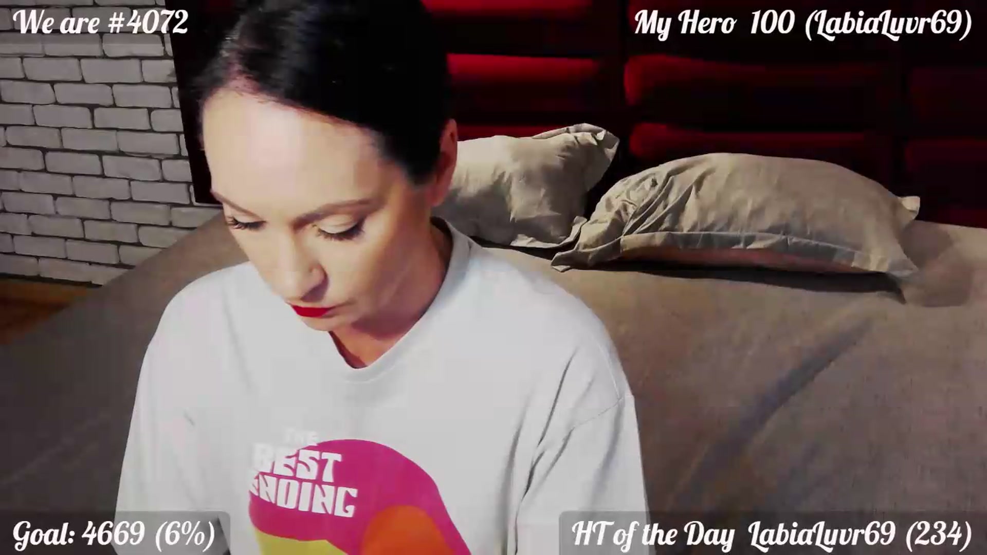 Gallery image thumbnail from QuinnieSmile's myfreecams stream on, 06/19/2026, 13:31 image 7 of 20