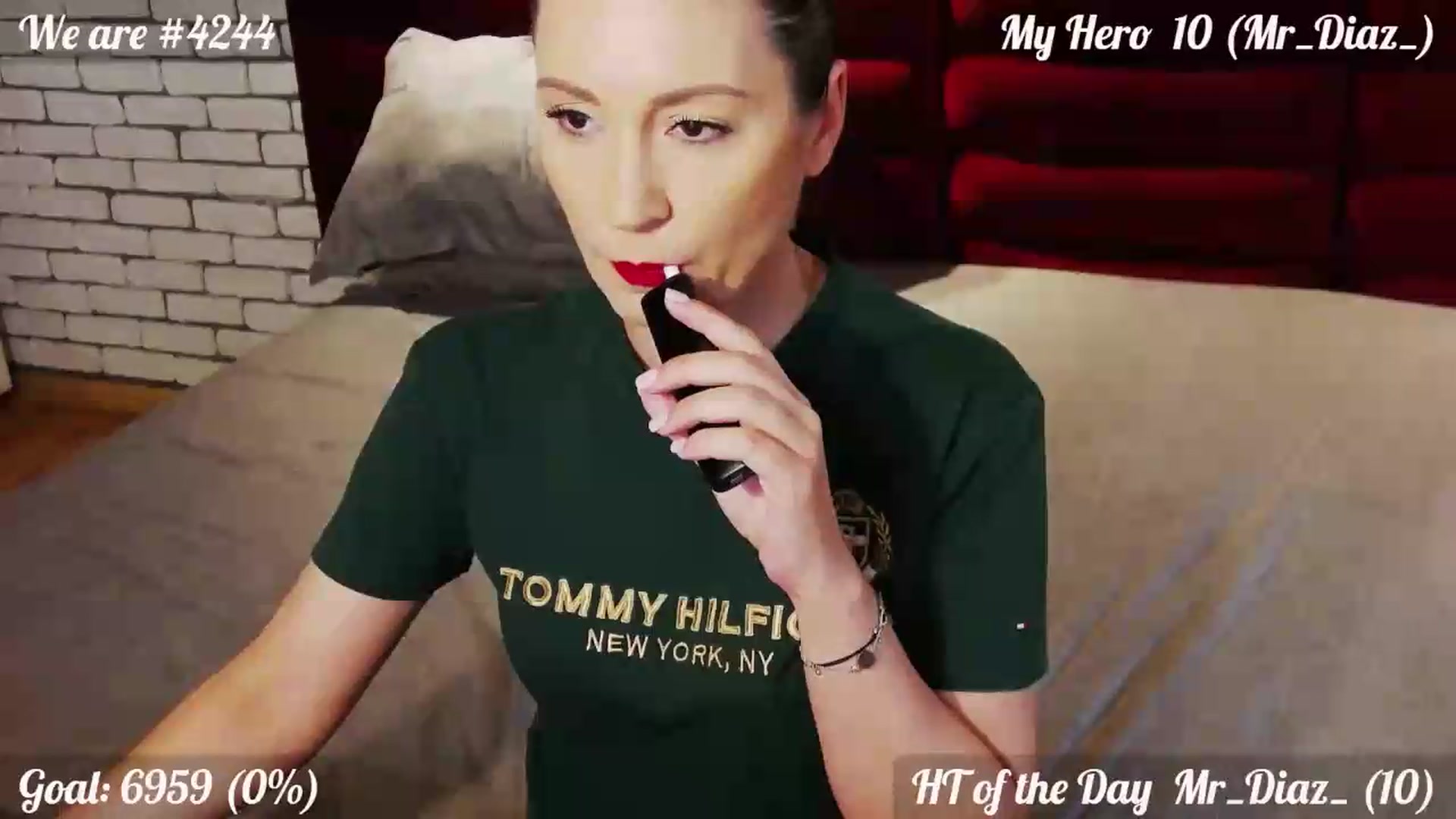 Gallery image thumbnail from QuinnieSmile's myfreecams stream on, 06/20/2026, 10:26 image 16 of 20