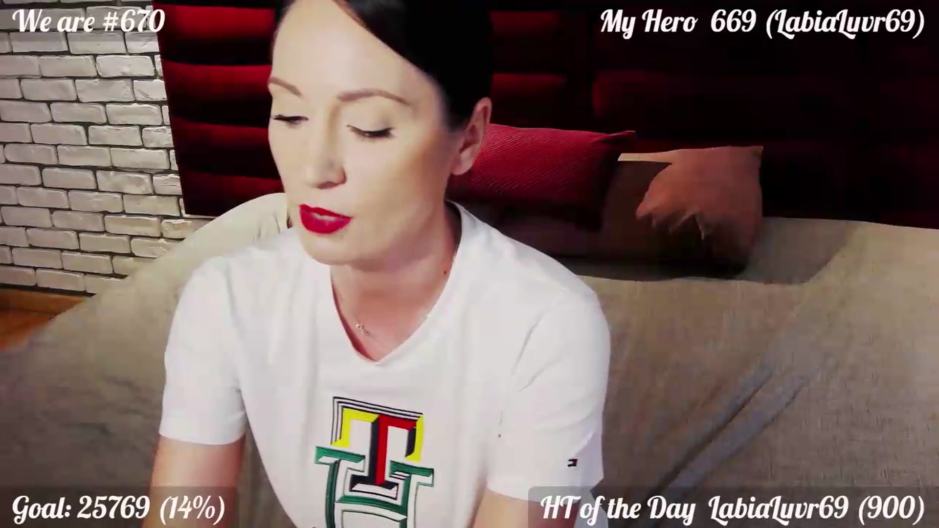 Gallery image thumbnail from QuinnieSmile's myfreecams stream on, 06/29/2026, 10:32 image 13 of 20