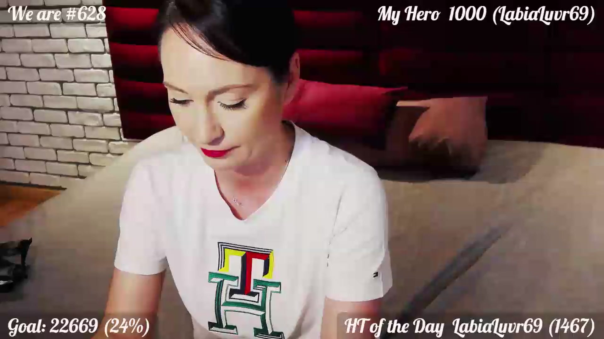 Gallery image thumbnail from QuinnieSmile's myfreecams stream on, 06/29/2026, 13:54 image 11 of 20