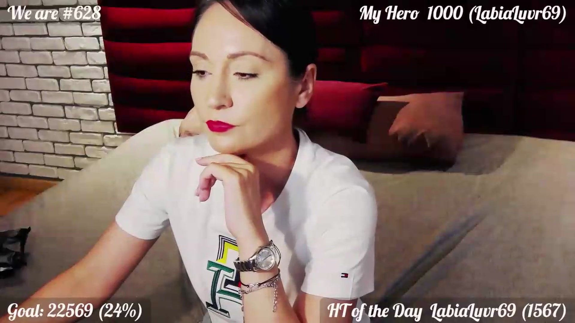 Gallery image thumbnail from QuinnieSmile's myfreecams stream on, 06/29/2026, 13:54 image 12 of 20