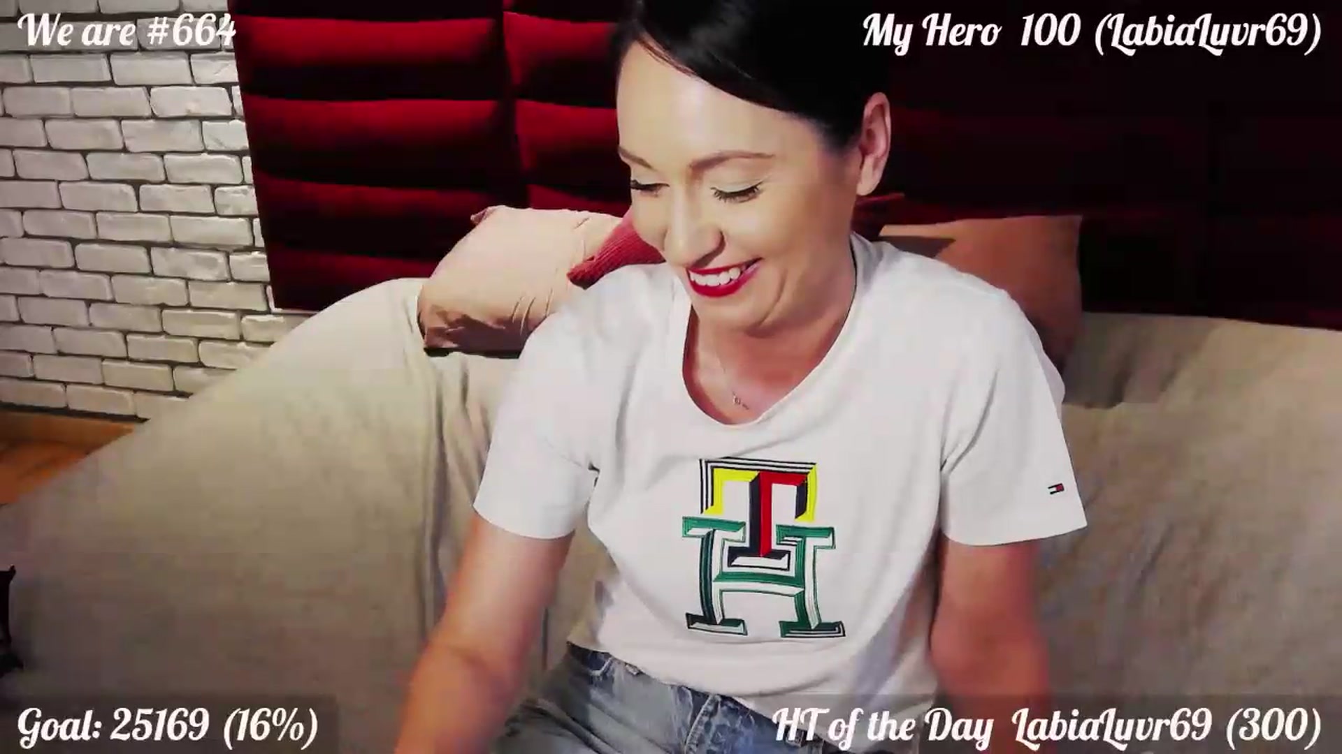 Gallery image thumbnail from QuinnieSmile's myfreecams stream on, 06/29/2026, 13:54 image 6 of 20