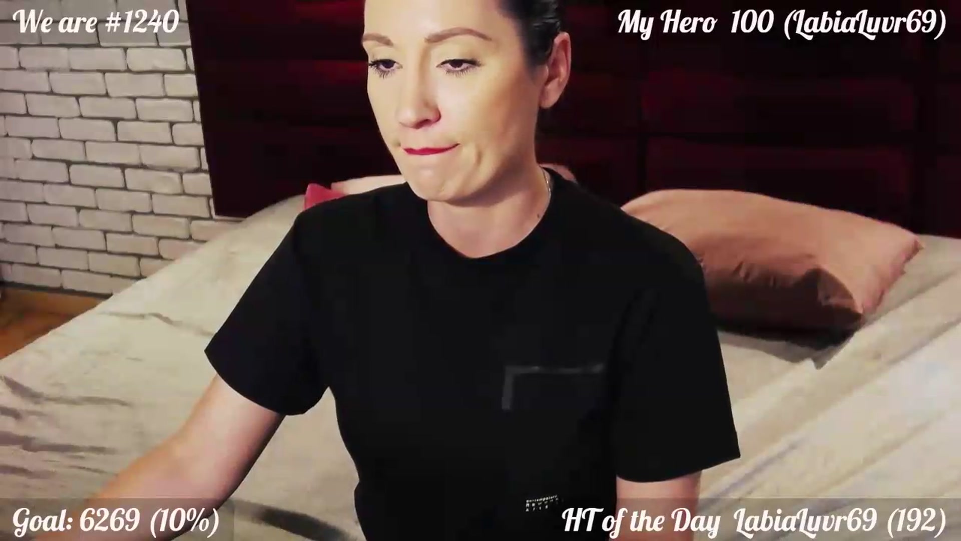Gallery image thumbnail from QuinnieSmile's myfreecams stream on, 07/08/2026, 12:57 image 4 of 20