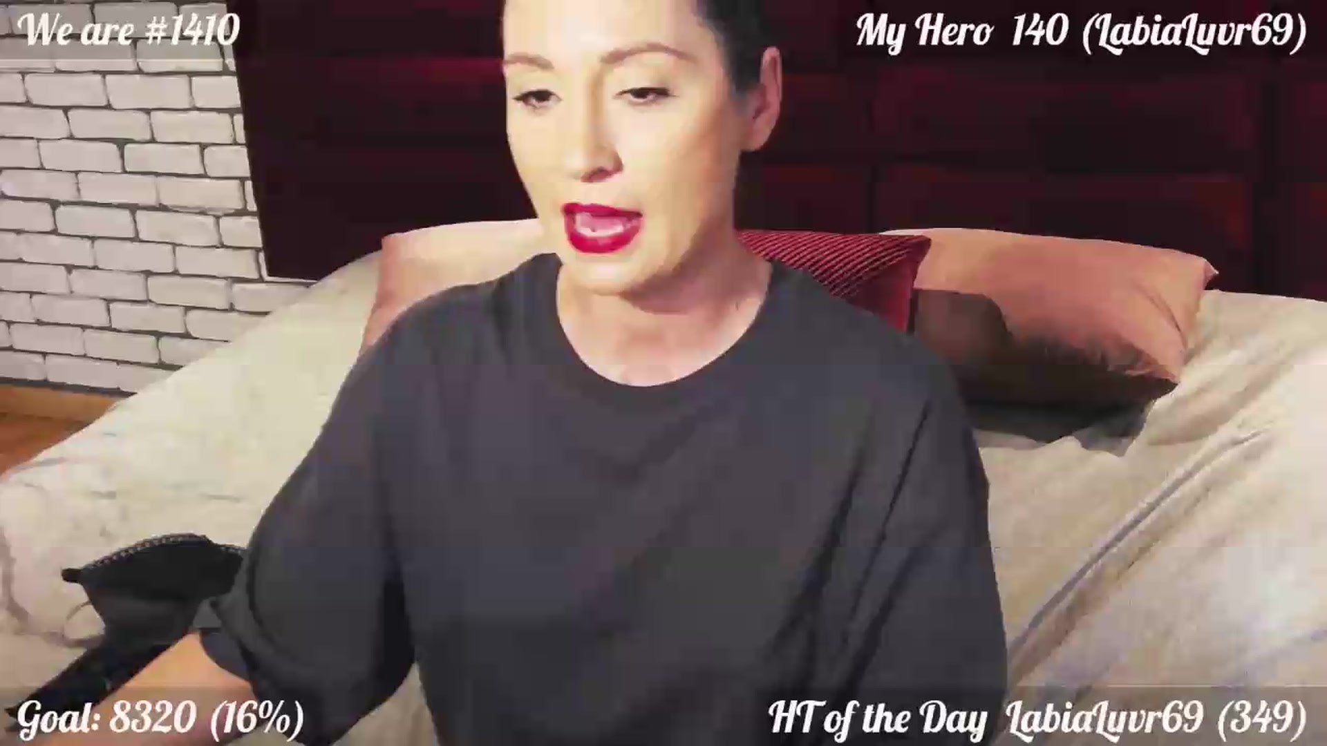 Gallery image thumbnail from QuinnieSmile's myfreecams stream on, 07/11/2026, 12:05 image 9 of 20