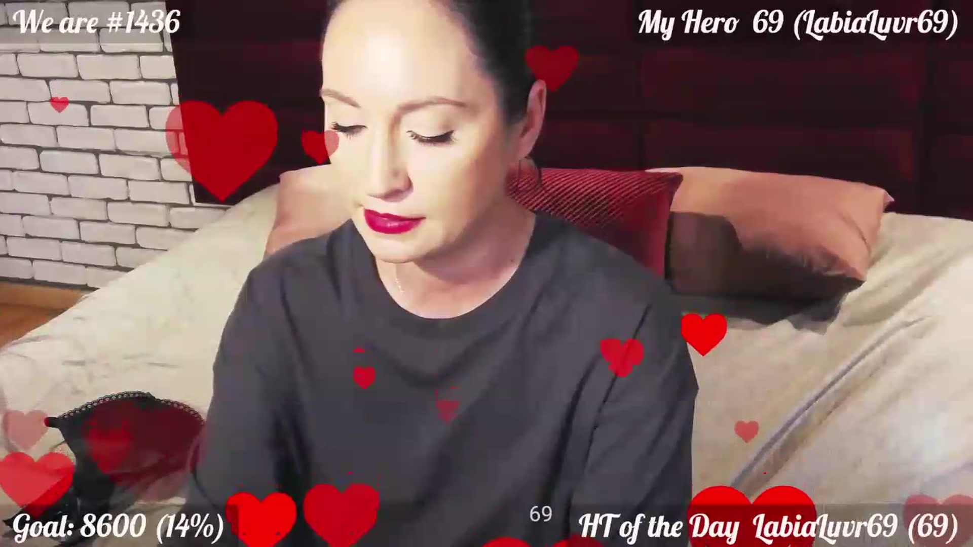 Gallery image thumbnail from QuinnieSmile's myfreecams stream on, 07/11/2026, 12:05 image 8 of 20