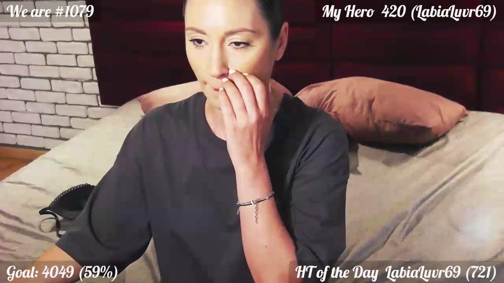 Gallery image thumbnail from QuinnieSmile's myfreecams stream on, 07/11/2026, 14:03 image 5 of 20