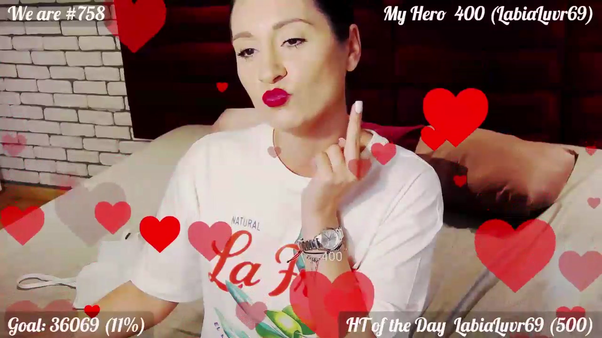 Gallery image thumbnail from QuinnieSmile's myfreecams stream on, 07/14/2026, 13:33 image 17 of 20