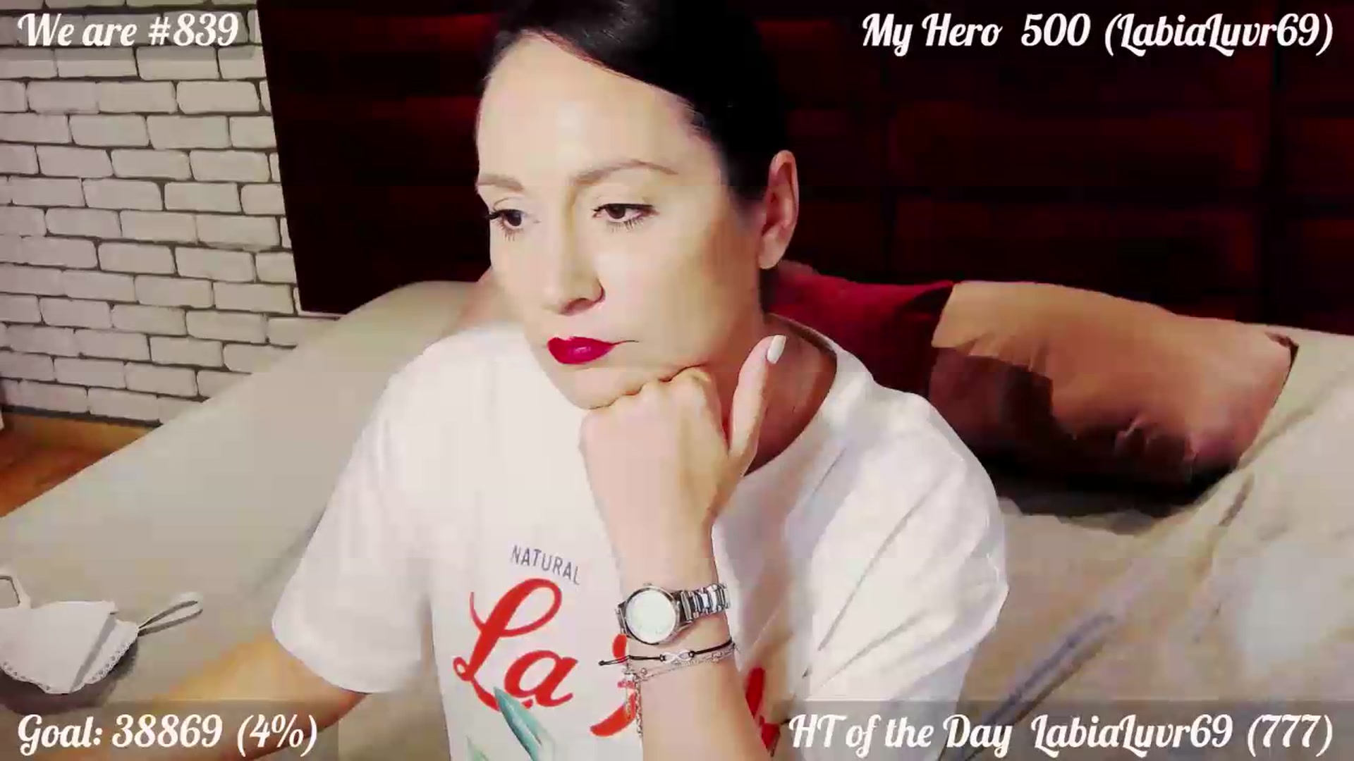Gallery image thumbnail from QuinnieSmile's myfreecams stream on, 07/14/2026, 13:33 image 2 of 20