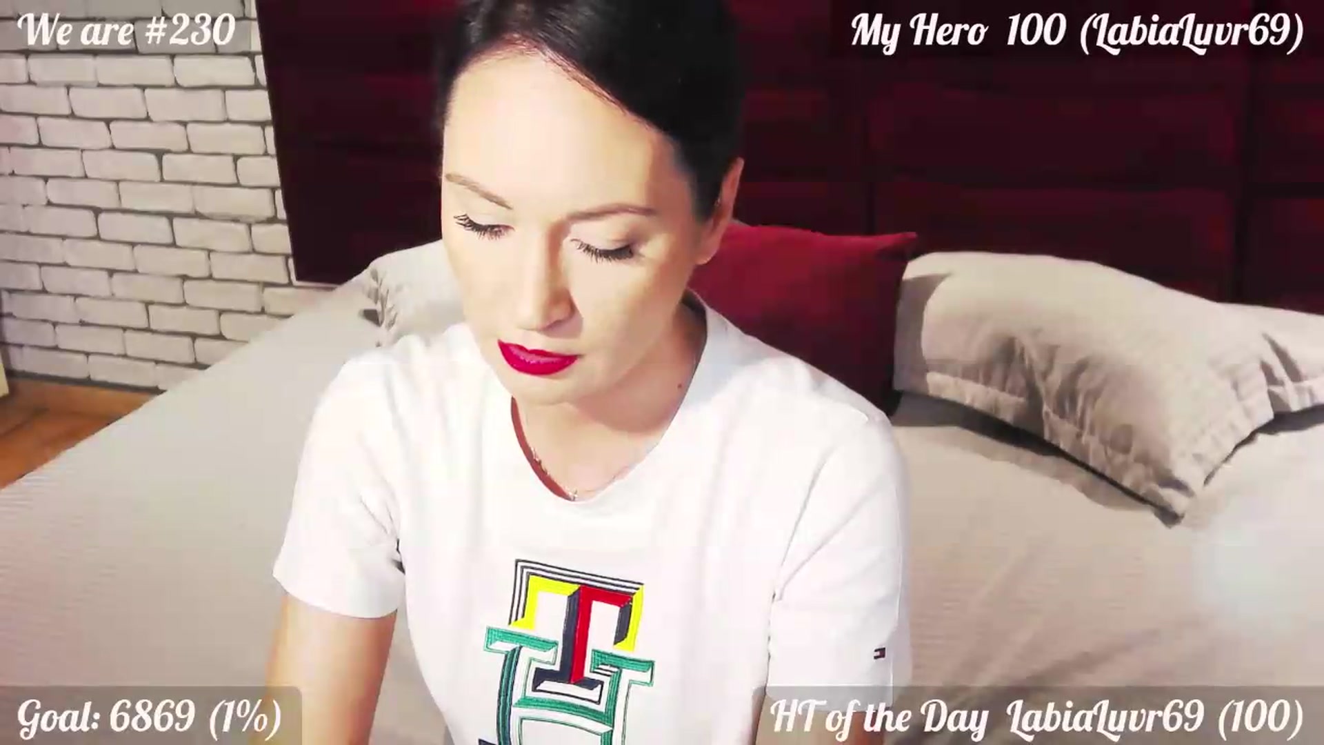 Gallery image thumbnail from QuinnieSmile's myfreecams stream on, 07/20/2026, 10:11 image 8 of 20