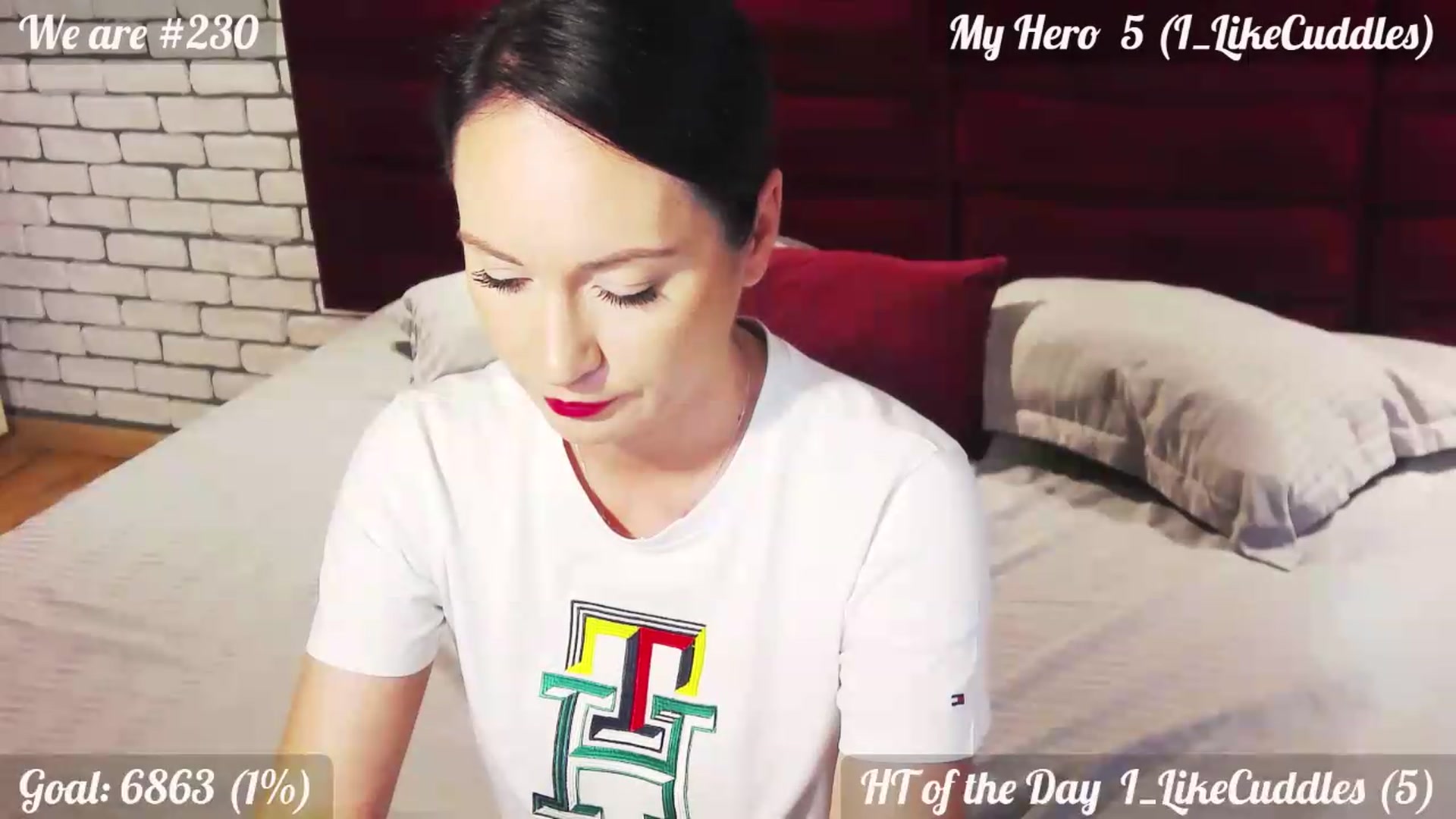 Gallery image thumbnail from QuinnieSmile's myfreecams stream on, 07/20/2026, 13:54 image 11 of 20