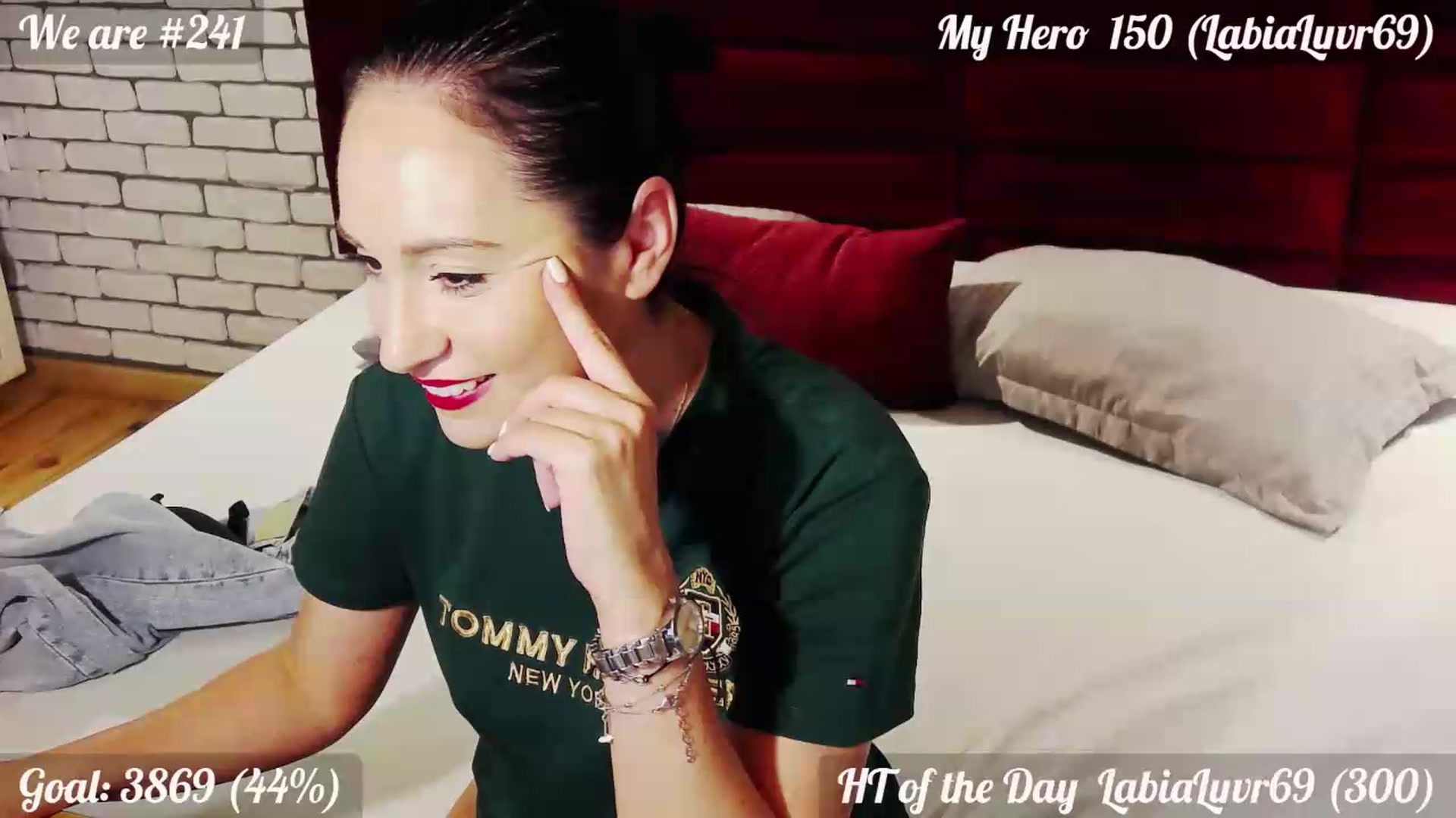 Gallery image thumbnail from QuinnieSmile's myfreecams stream on, 07/22/2026, 13:40 image 16 of 20