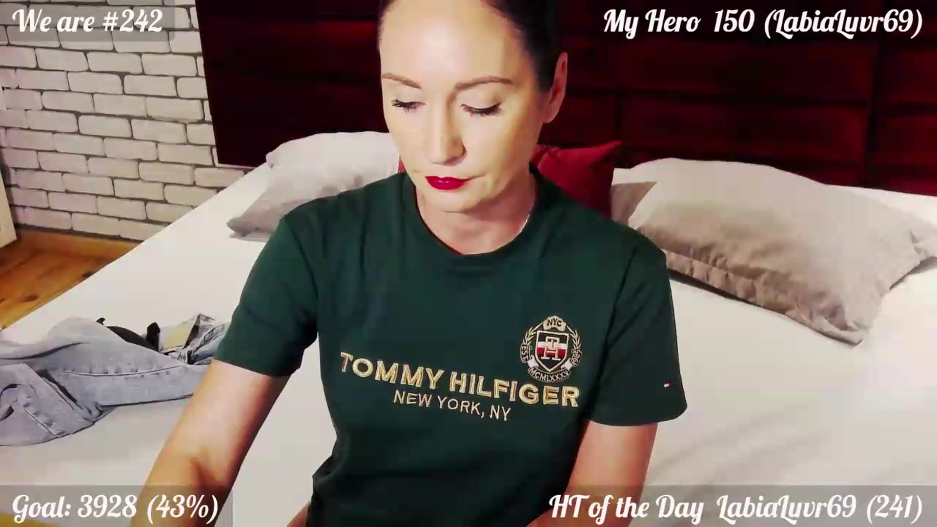 Gallery image thumbnail from QuinnieSmile's myfreecams stream on, 07/22/2026, 13:40 image 10 of 20