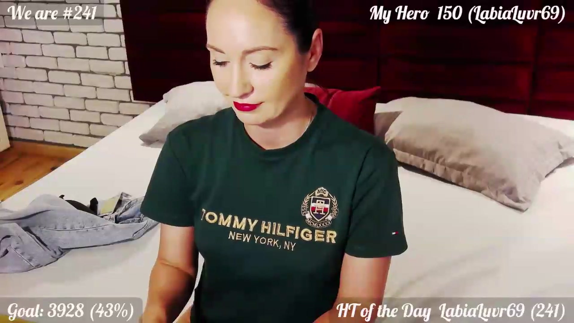 Gallery image thumbnail from QuinnieSmile's myfreecams stream on, 07/22/2026, 13:40 image 11 of 20