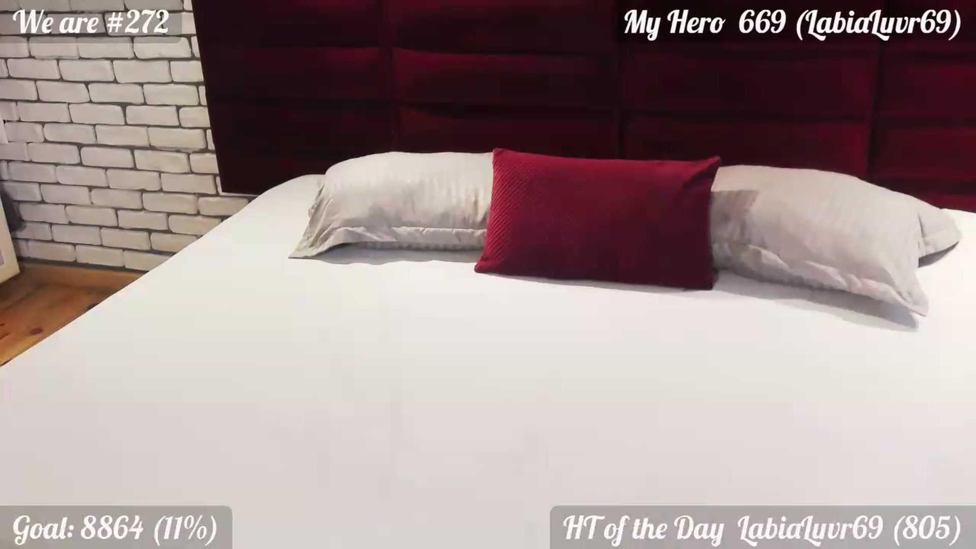 Gallery image thumbnail from QuinnieSmile's myfreecams stream on, 07/24/2026, 11:54 image 10 of 20