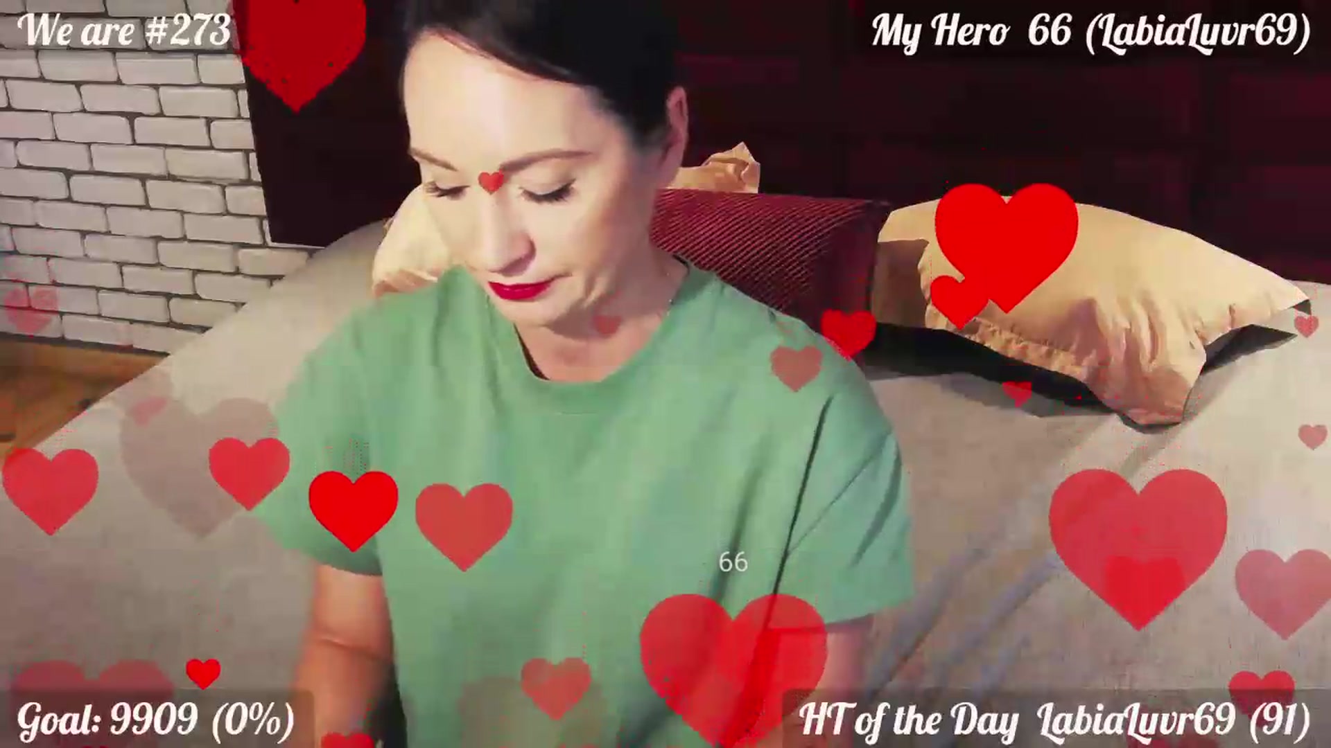 Gallery image thumbnail from QuinnieSmile's myfreecams stream on, 07/27/2026, 09:55 image 17 of 20