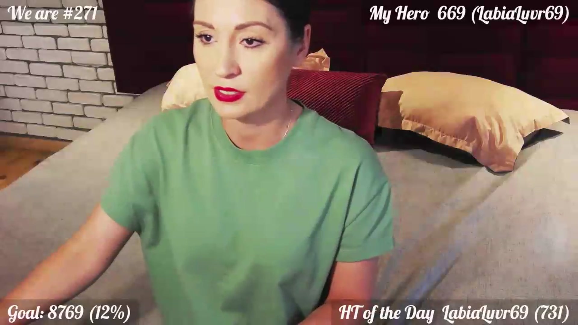 Gallery image thumbnail from QuinnieSmile's myfreecams stream on, 07/27/2026, 10:23 image 6 of 20