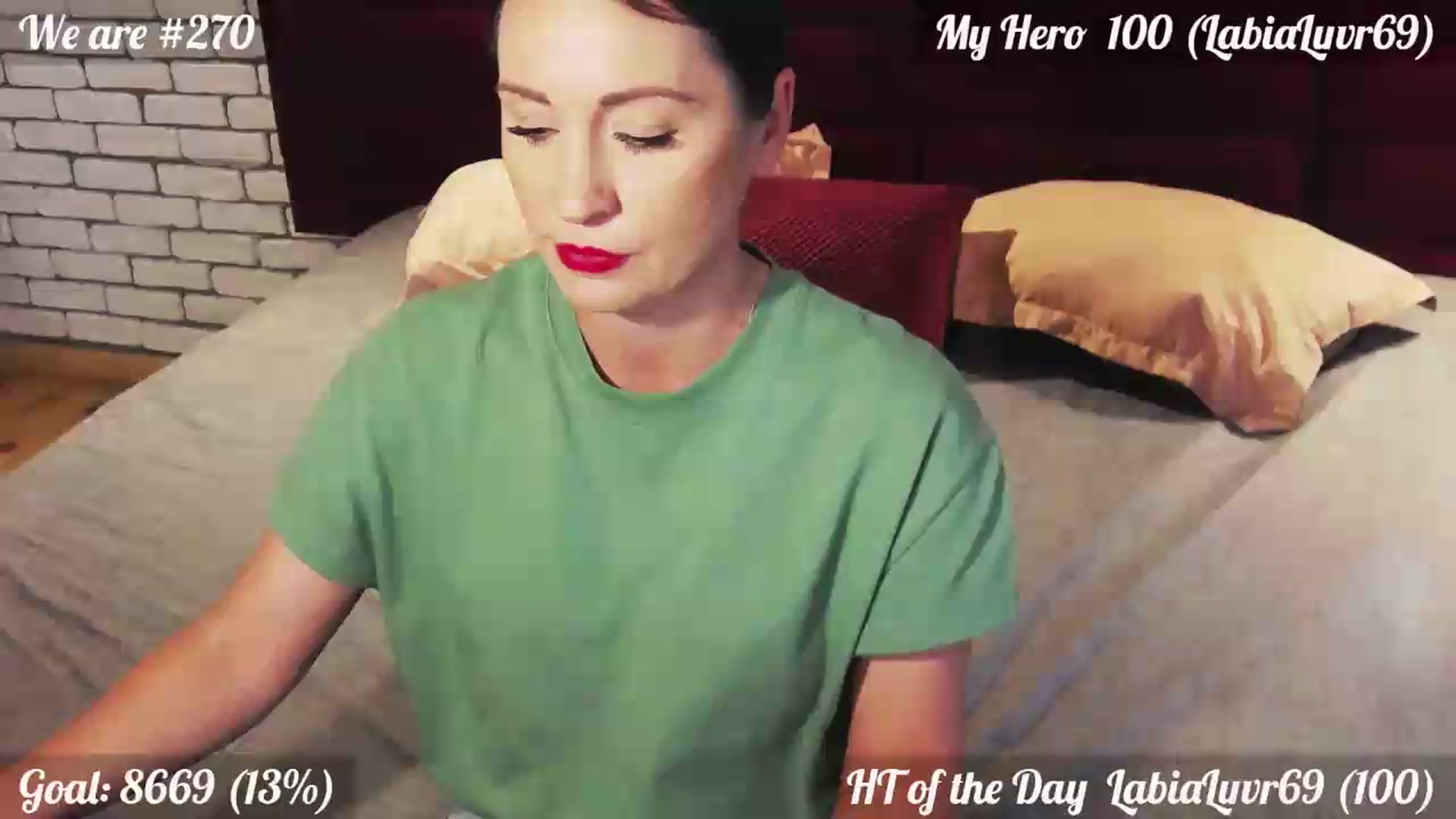 Gallery image thumbnail from QuinnieSmile's myfreecams stream on, 07/27/2026, 11:32 image 4 of 20